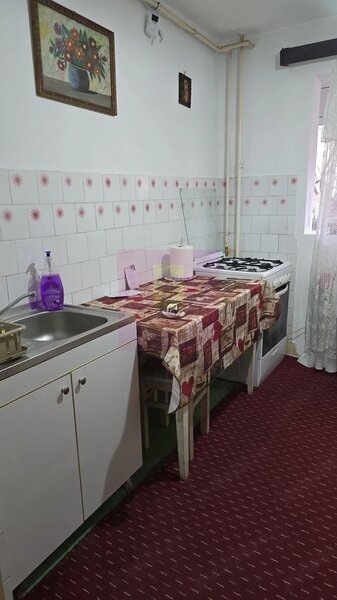 Apartament 3 camere , decomandat , Aparatorii Patriei